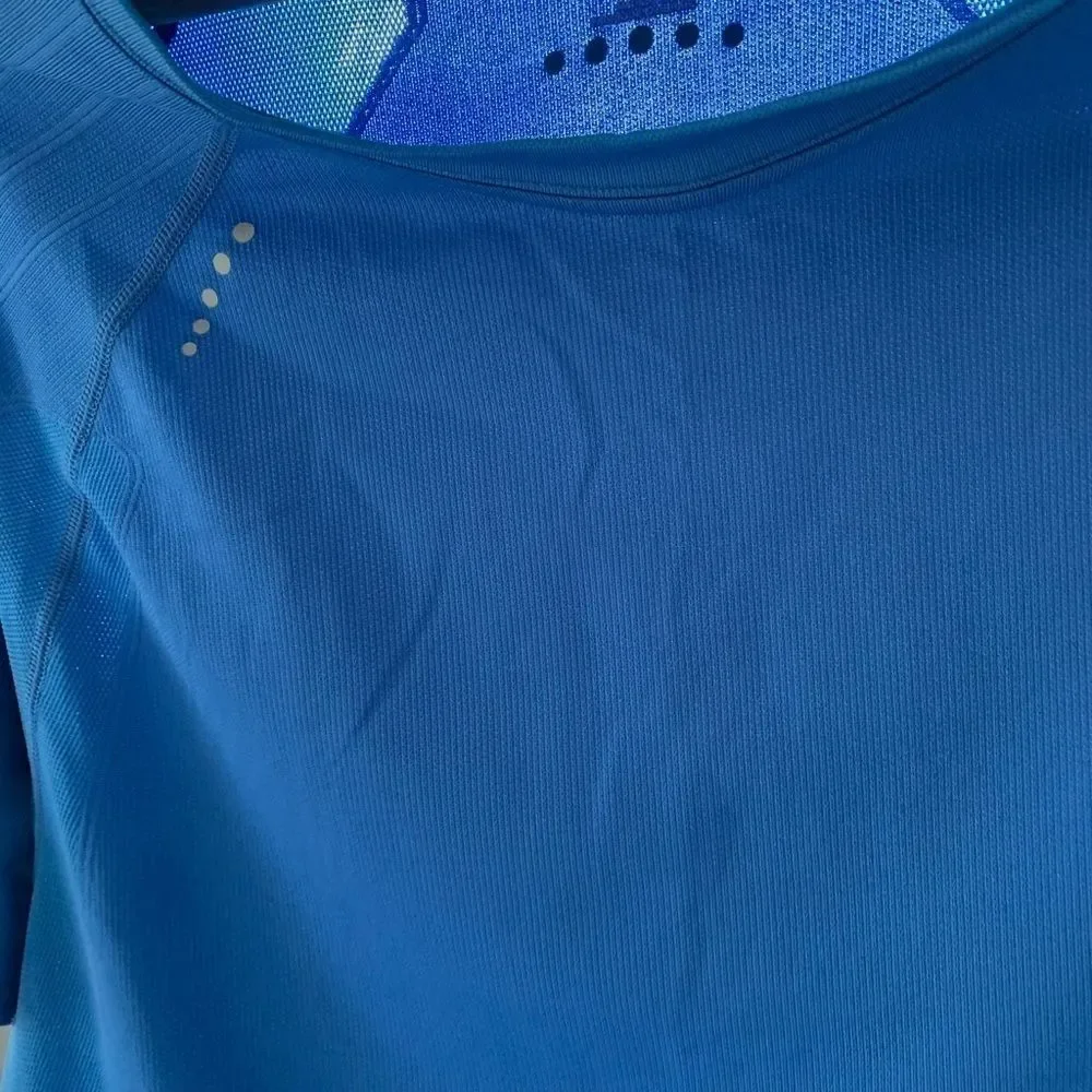 Nike Fit Dry Carolina Blue Vented Short Sleeve Shirt Large